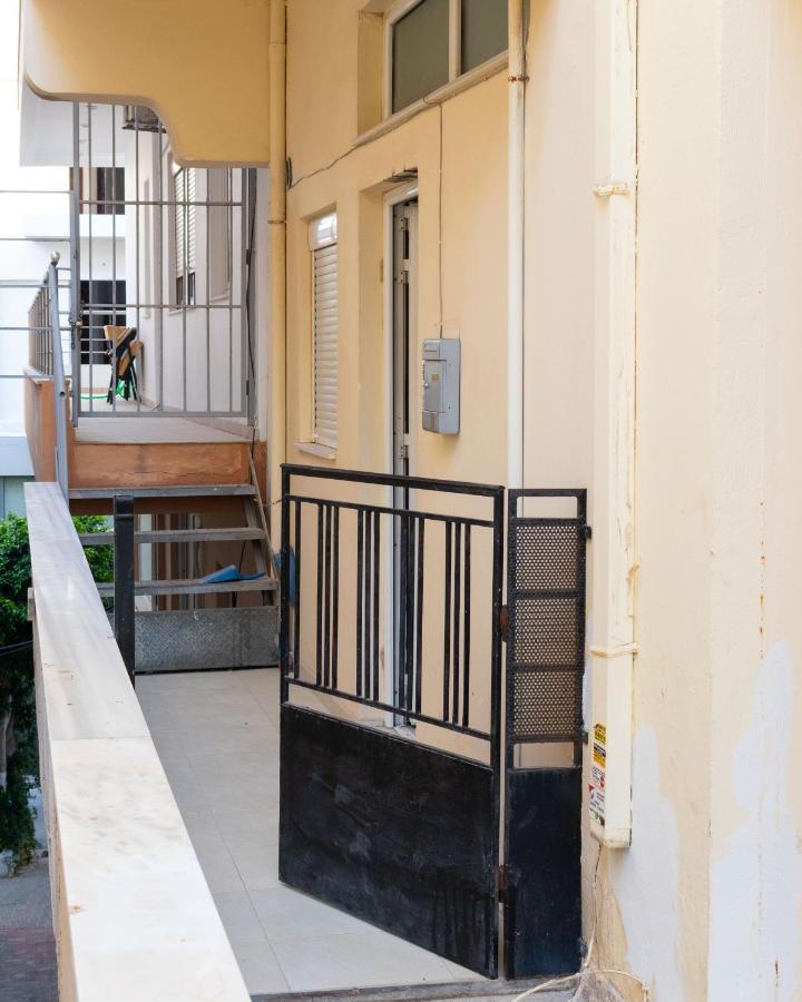 Lovely Sea View Apartment At The Heart Of The Town إرابيترا المظهر الخارجي الصورة